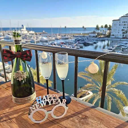 Superb Seaview Duquesa Port マニルバ