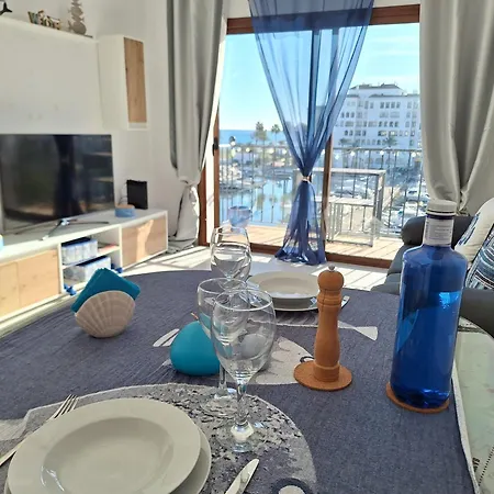 Superb Seaview Duquesa Port * マニルバ